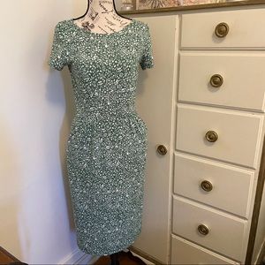 ✨HP✨Boden Floral Green Dress